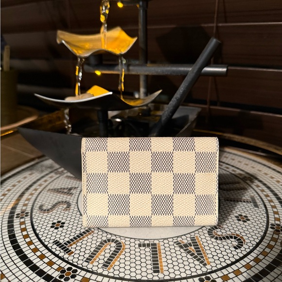 LV demier Azur key holder - Picture 2 of 11